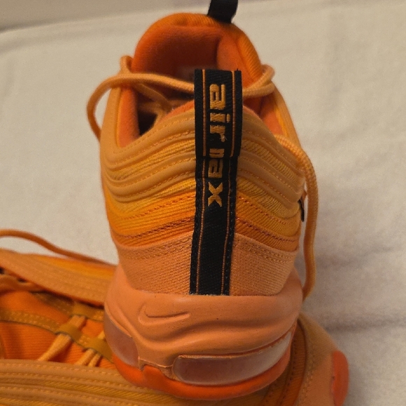 Nike Orange Air Max 90 Athletic Shoes - Picture 14 of 15